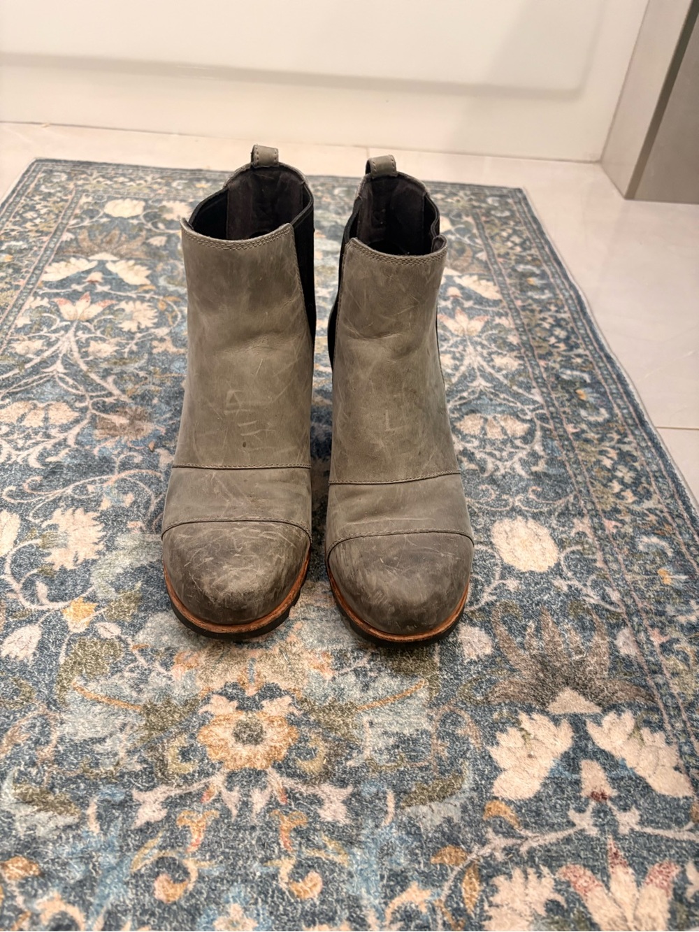 Sorel Gray Leather Chelsea Wedge Booties
